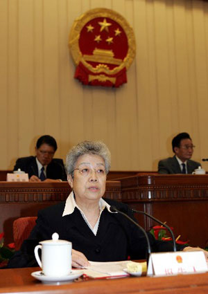 吴仪直指食品安全四大顽疾 称食品安全形势严峻