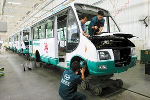 重庆交通发展史:60年前马车当公交