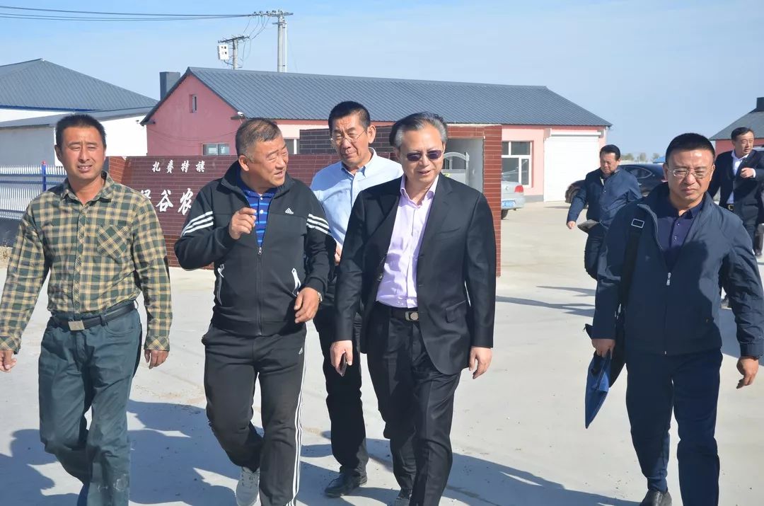 封面故事||张春林:内蒙古的"扶贫行长"