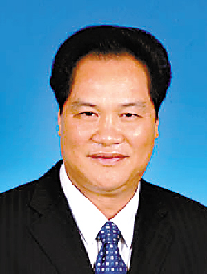 中共广东省第十届委员会常委简历