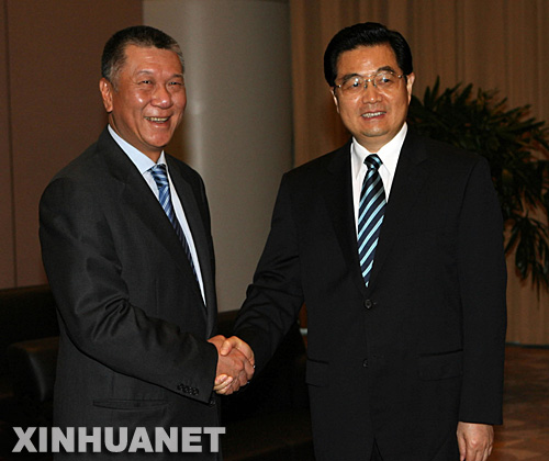 胡锦涛30日下午会见澳门特区行政长官何厚铧图