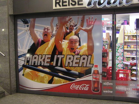 可口可乐:涉嫌"藏独"题材广告已被拿下(组图)