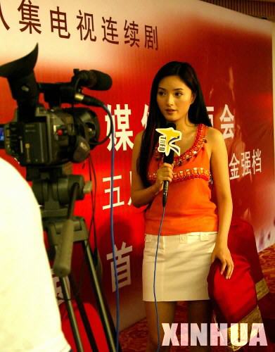 5月19日,电视剧《春花秋月》女主角张澜澜在北京接受记者的采访.