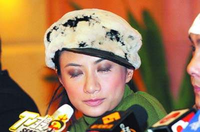 《功夫足球》宣传 张卫健重申打人是误伤(组图)