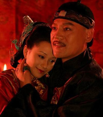 巍子与曹颖(饰演罗四)40集的电视剧《红顶商人胡雪岩》正在上海拍摄