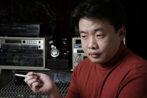  老鼠爱大米>姓王不姓杨 王启文抗议朱军(图)