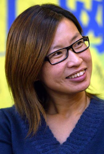 凤凰卫视闾丘露薇:自然灾害的威力战争不能比(图)