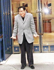 罗兆辉罗兆辉继自爆与女星性关系后,又大爆富豪性能力,昨日更大爆香港