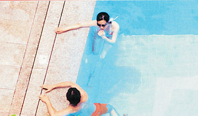 曼谷补度蜜月 刘嘉玲梁朝伟泳照露点曝光(组图)