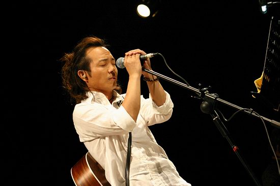 今天许巍音乐日 第一次有人霸占音乐台(图)