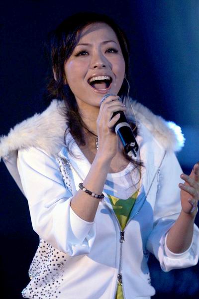 超女张靓颖放歌北京海洋馆